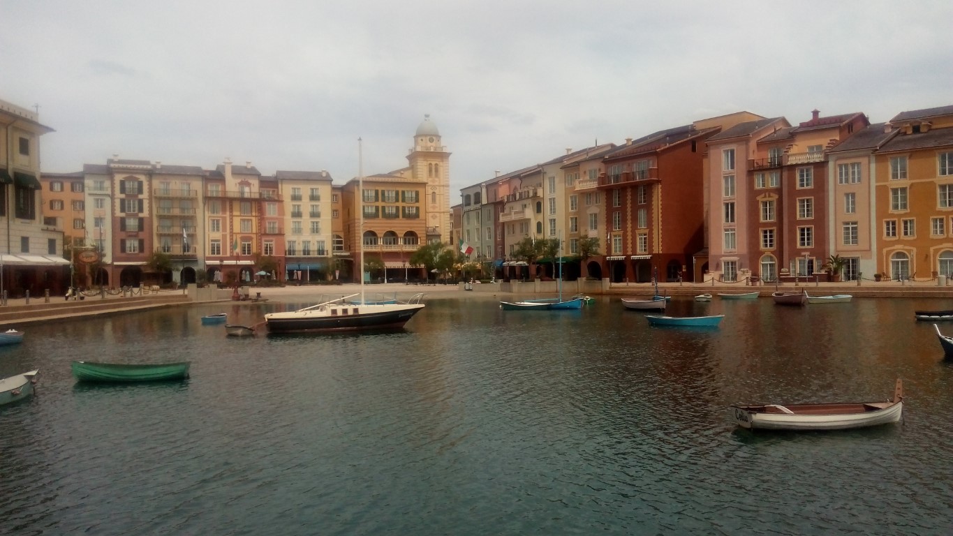 Portofino Bay Hotel