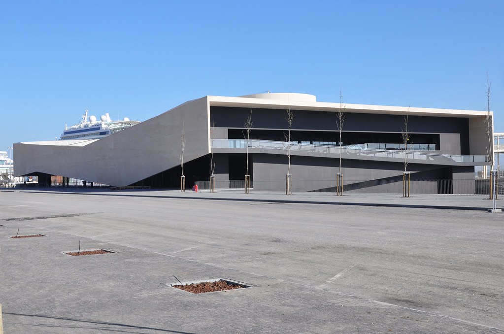 Lisbon Cruise Port: Azamara Pursuit boarding experience